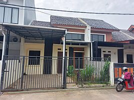 Rumah Terawat 2 Lantai - Full Carport Cempaka Putih Jakarta Pusat
