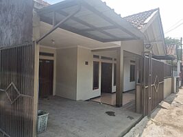 Rumah Terawat 1 Lantai - Full Carport Gedebage Bandung