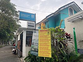 Rumah Terawat 2 Lantai - Full Carport Kedungkandang Malang